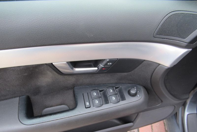 Audi A4 1.9 TDi  AUT. KLIMA  - fotka 17 z 20