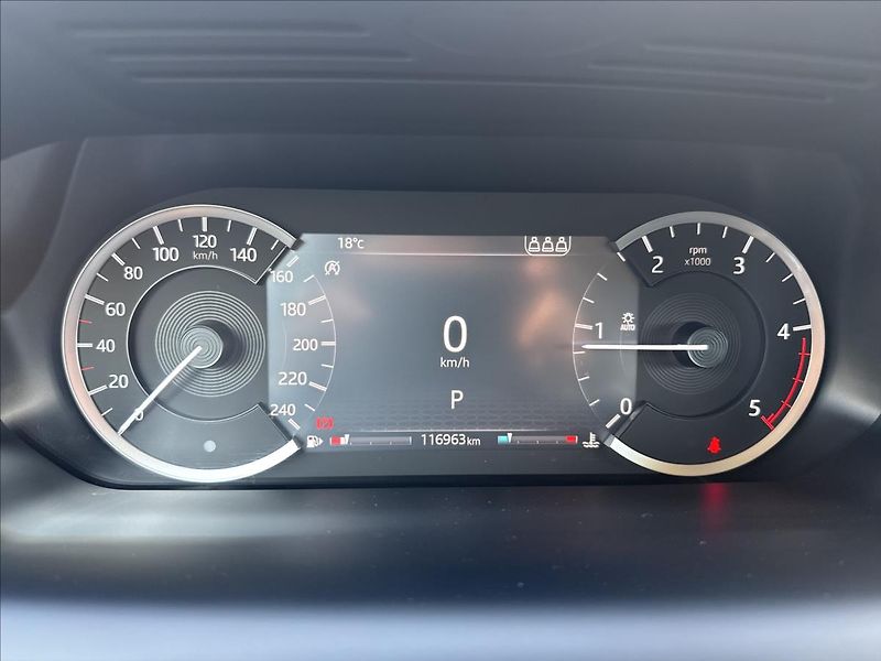 Land Rover Discovery Sport 2,0 D180 S AWD AT ČR DPH - fotka 16 z 29