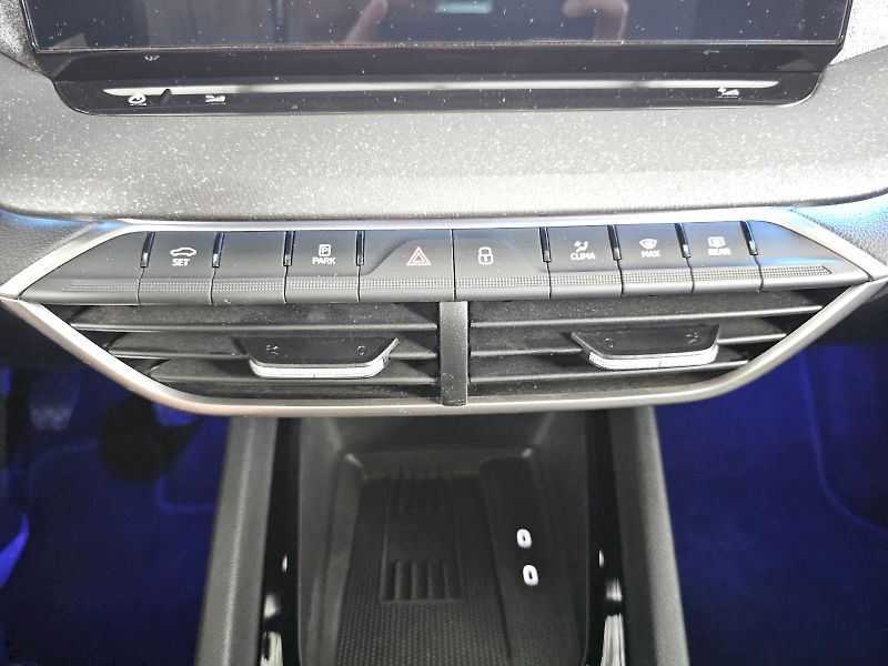 Škoda Octavia (2025) 1.5TSI 110kW TOP SELECTION TAŽ - fotka 26 z 34