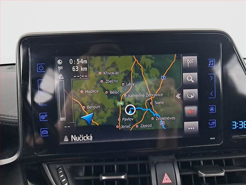 Toyota C-HR (2017) 1.2 Turbo, Navi, Tempomat - fotka 12 z 18