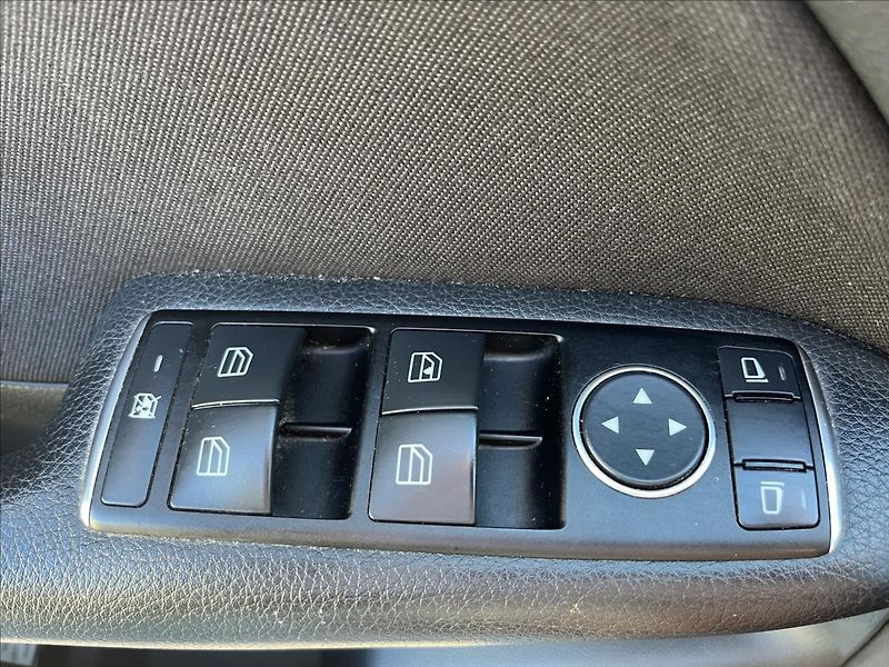 Mercedes-Benz Třídy B 1,8 CDi KLIMA BIXENON SERVIS - fotka 27 z 43