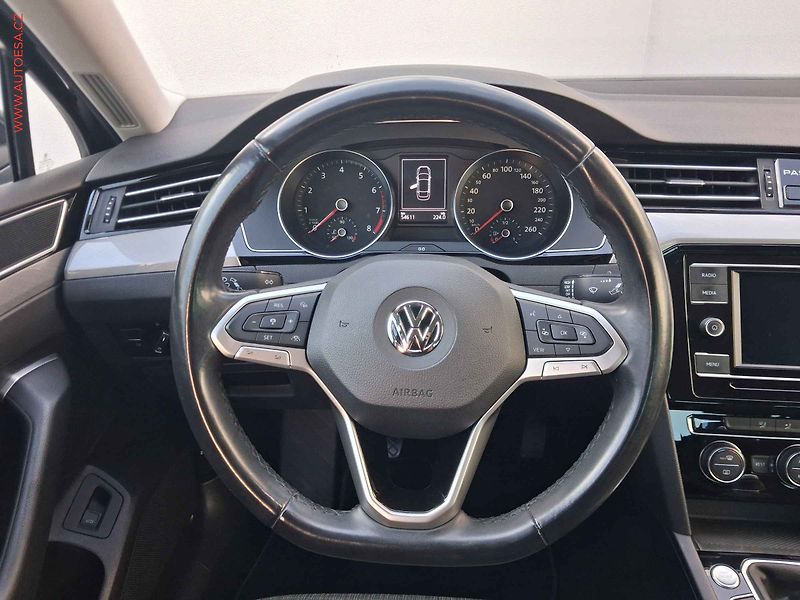 Volkswagen Passat (2020) 1.5TSI, ČR, Business, LED - fotka 11 z 19