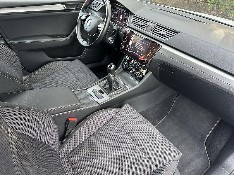 Škoda Superb (2021) Combi 2.0 TDI Style - fotka 8 z 33