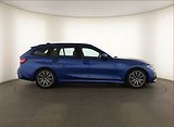 BMW Řada 3 (2021) M Sport 330 i xDrive - náhled 6