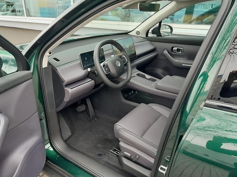 Leapmotor C10 (2026) Design 1,5T  EV hybrid - fotka 21 z 35