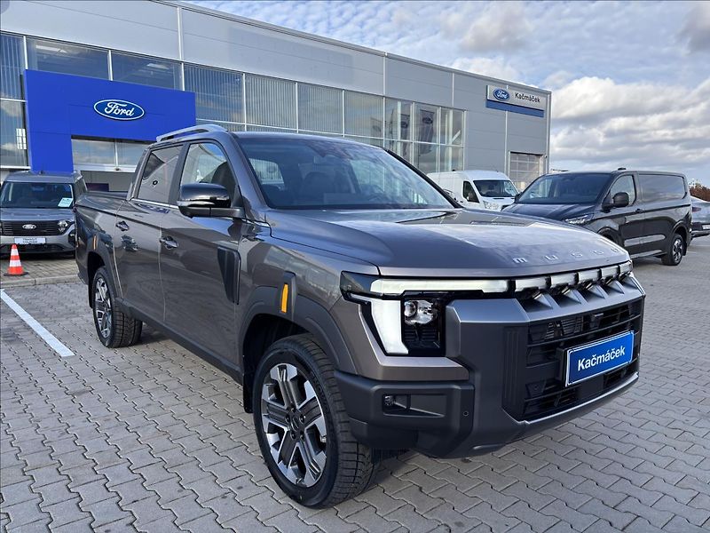 KGM Musso Grand 2,2 Premium 148kW 4x4 DPH - fotka 7 z 51