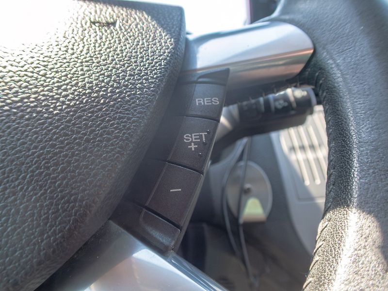 Ford Kuga (2012) 2.0D 103KW 4x4 TITAN – CARPLAY - fotka 17 z 47