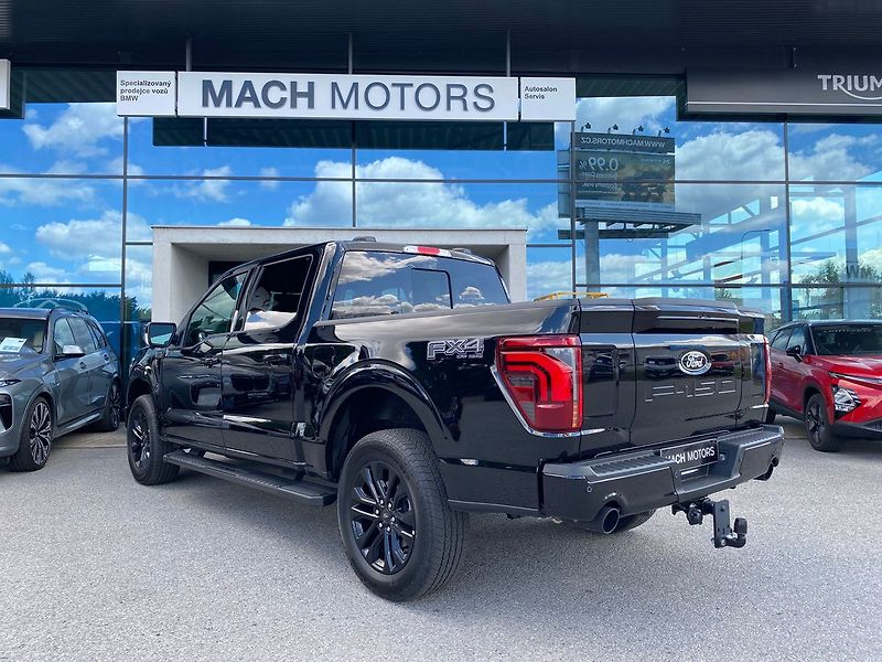 Ford F-150 (2025) Lariat  5,0 298 kW - fotka 3 z 27