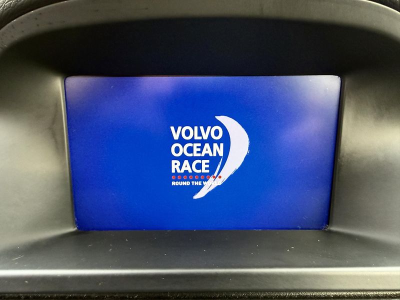 Volvo V70 1,6i T4 132kW OCEAN RACE - fotka 34 z 45