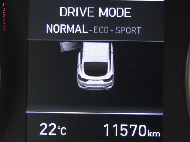 Hyundai i30 (2022) 1.0 T-GDi Fastback, 1.maj,ČR - fotka 20 z 22