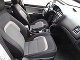 Kia Ceed (2017) Silver 1.6 GDI, Serv.kniha - náhled 9