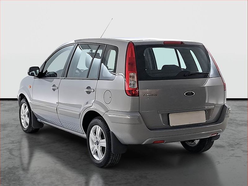 Ford Fusion (2011) 1.4, ČR,1.maj - fotka 4 z 17