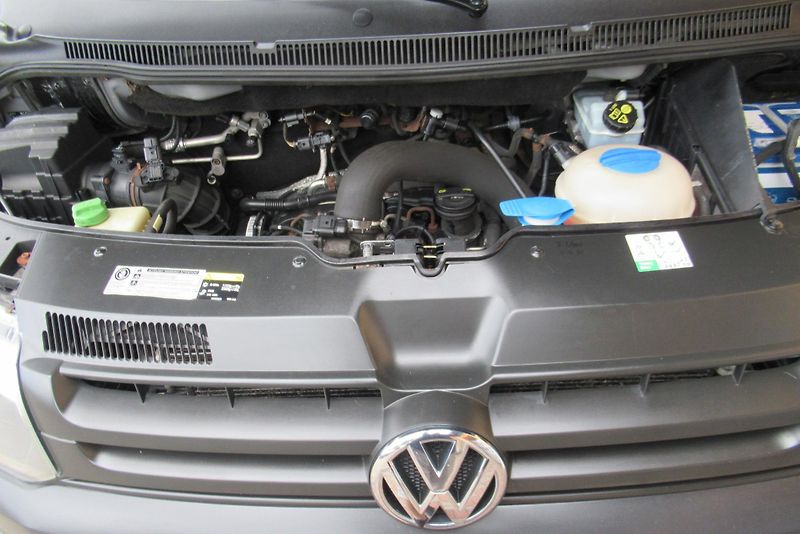 Volkswagen Caravelle 2.0 TDI 4MOTION LONG AUT.KLIMA - fotka 17 z 19