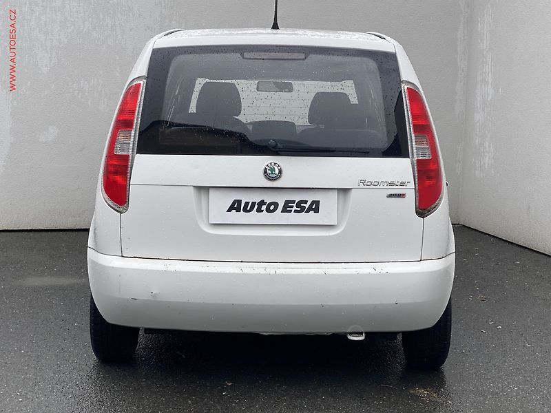 Škoda Roomster (2011) 1.2i, ČR, STK5/28 - fotka 5 z 14