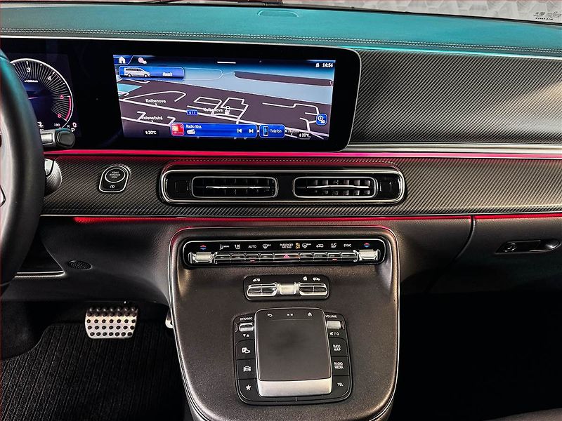 Mercedes-Benz Třídy V (2024) 300 d 4MATIC - fotka 8 z 18