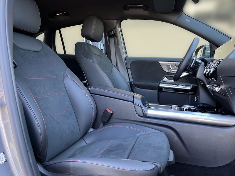 Mercedes-Benz GLA 200 d 4MATIC AMG Style Edition - fotka 16 z 18