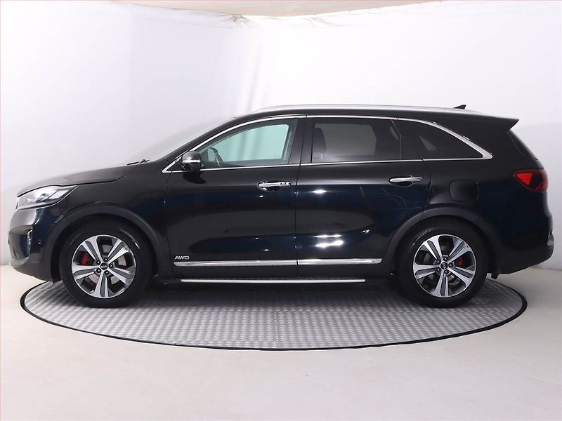 Kia Sorento (2019) 2.2 CRDi, Automat, Serv.kniha - fotka 3 z 20