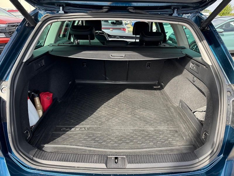 Volkswagen Passat (2021) ELEGANCE 1.5TSI EVO 110kW DSG  - fotka 6 z 11