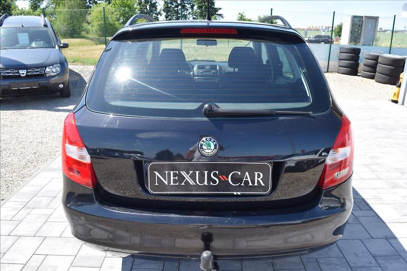 Škoda Fabia 1,6 TDI TAŽNÉ PO SERVISE ALU - fotka 6 z 46