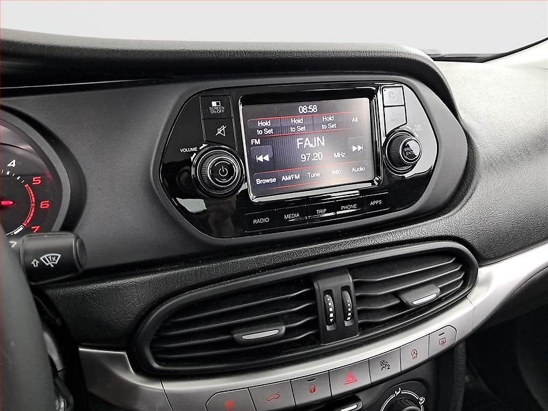 Fiat Tipo (2019) 1.6 MultiJet, Tempomat - fotka 12 z 16