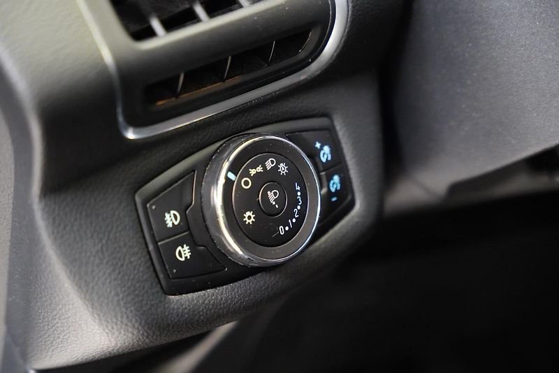 Ford B-MAX - fotka 13 z 26