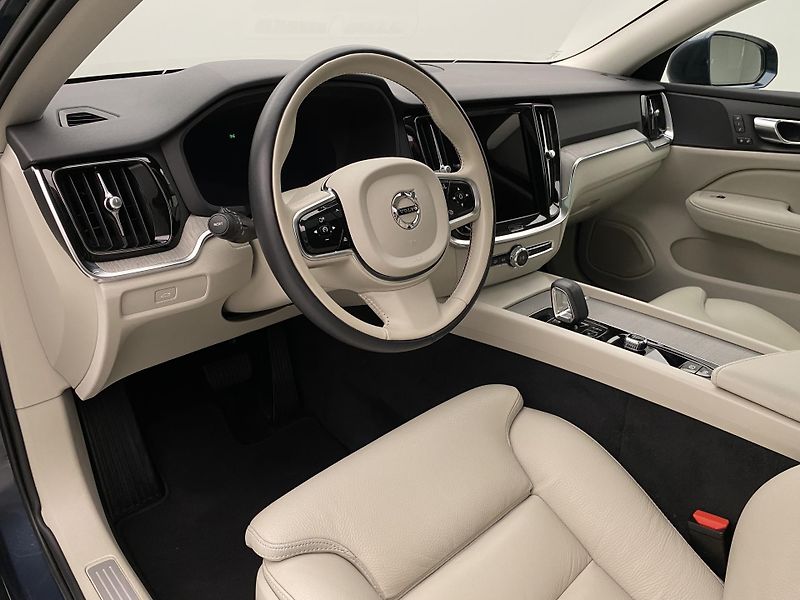 Volvo V60 CC B4 AWD BRIGHT PLUS AUT CZ - fotka 4 z 48