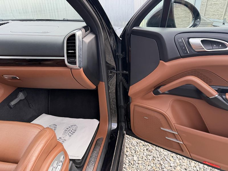 Porsche Cayenne 3.0TDI V6 265PS 4x4 GTS PAKET! - fotka 122 z 159