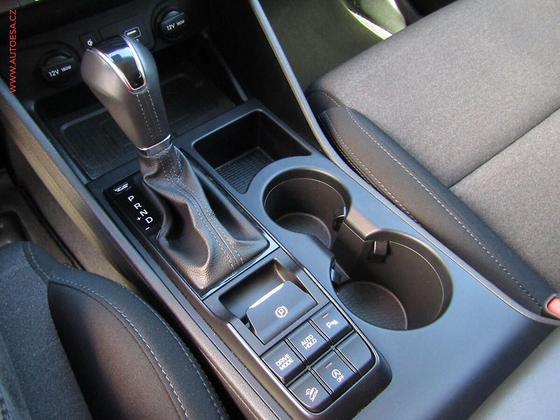 Hyundai Tucson (2018) 1.6T-GDi 4X4, Style, AT - fotka 14 z 23