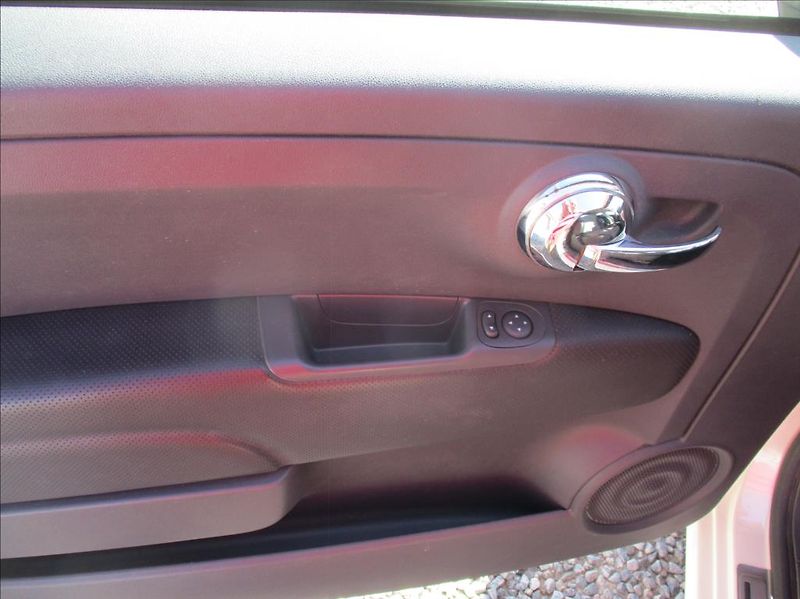 Fiat 500C 1,2 i, aut.klima,servis,Cabrio - fotka 10 z 27