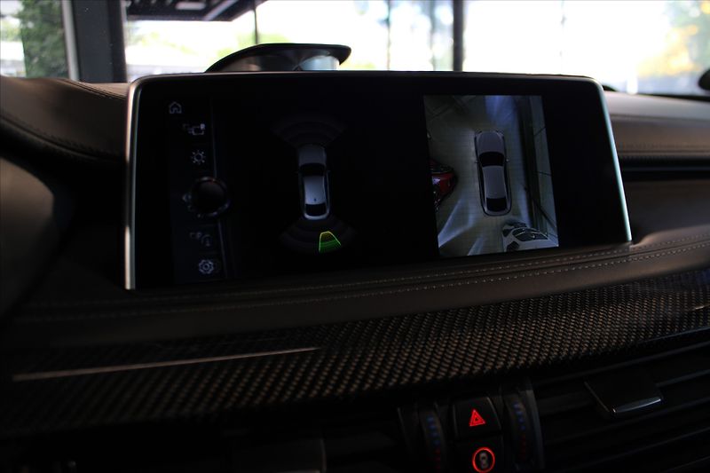 BMW X6 M 423kW CZ/1.Maj/AdLED/B&O - fotka 22 z 33