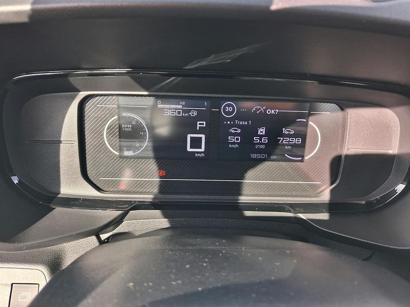 Toyota ProAce City Verso 1.5 D-4D Business Long AT - fotka 14 z 20