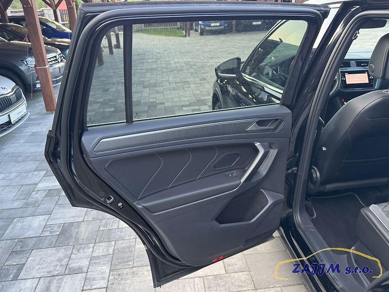 Volkswagen Tiguan Allspace R-line 2.0TDI 147kw 4x4 DSG - fotka 38 z 51