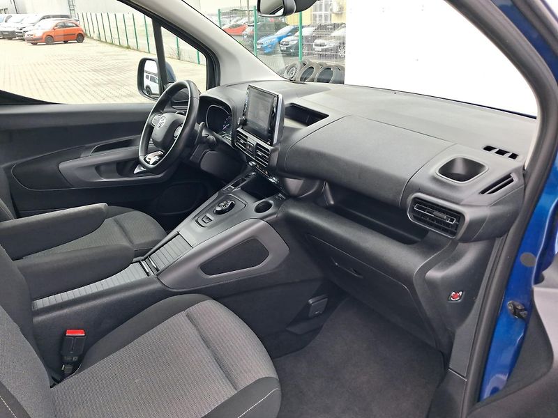 Toyota ProAce City Verso 1.5 D-4D Family Comfort AT - fotka 21 z 28