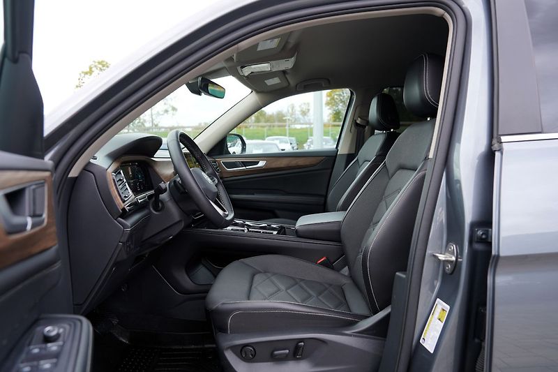 Volkswagen Atlas 2.0 TSI/automat/kůže/7 míst - fotka 21 z 49