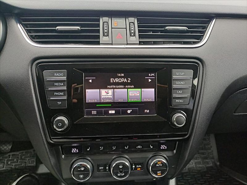 Škoda Octavia 2,0 TDI - fotka 13 z 18