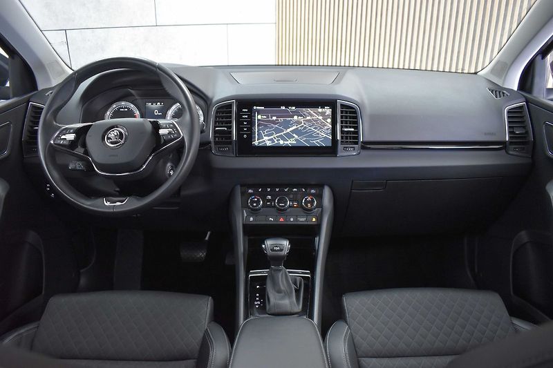 Škoda Karoq 1.5TSI DSG*STYLE+*KAMERA*ČR 1M - fotka 7 z 40