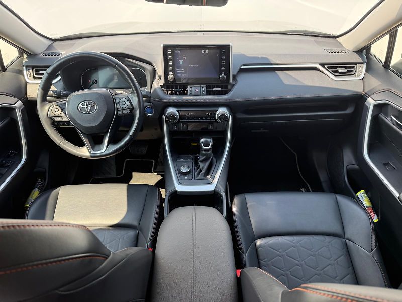 Toyota RAV4 2.5 HSD e-CVT AWD Adventure - fotka 5 z 29