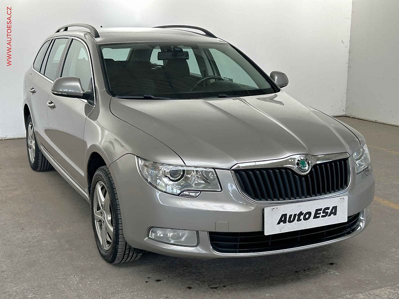 Škoda Superb (2012) 2.0 TDI 4x4, ČR, DSG, výhřev - fotografie inzerátu