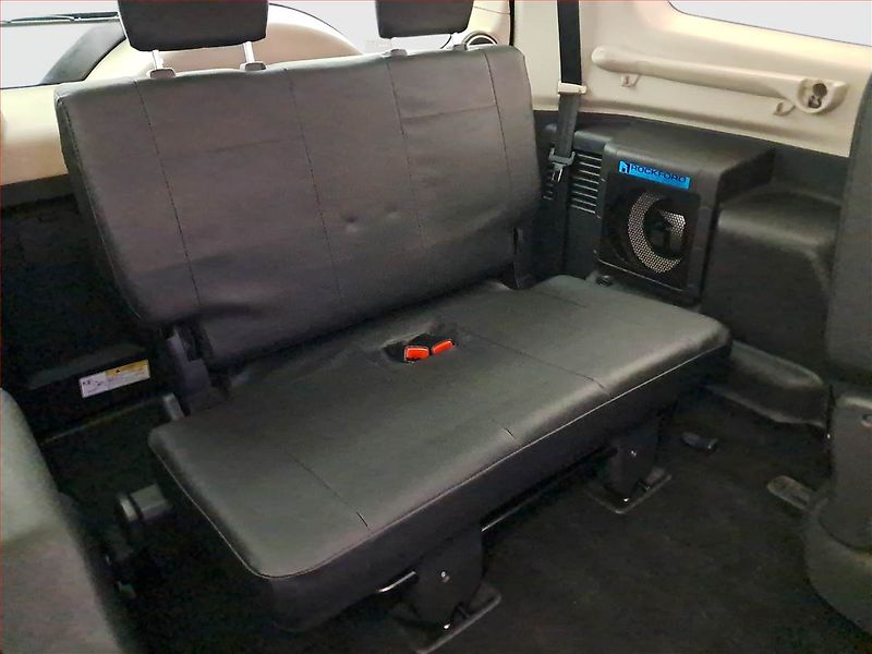 Mitsubishi Pajero (2015) 3.2 DI-D - fotka 16 z 20
