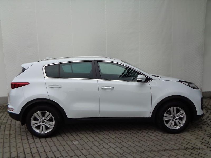 Kia Sportage 1.6 T- GDI 130 kW  M6F - fotka 7 z 29