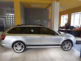 Škoda Octavia 2.0 TDI RS COMBI NAVI - náhled 7