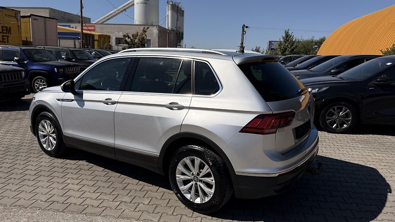 Volkswagen Tiguan (2022) 2.0 TDI,LIFEREZERVOVÁNO - fotka 33 z 40