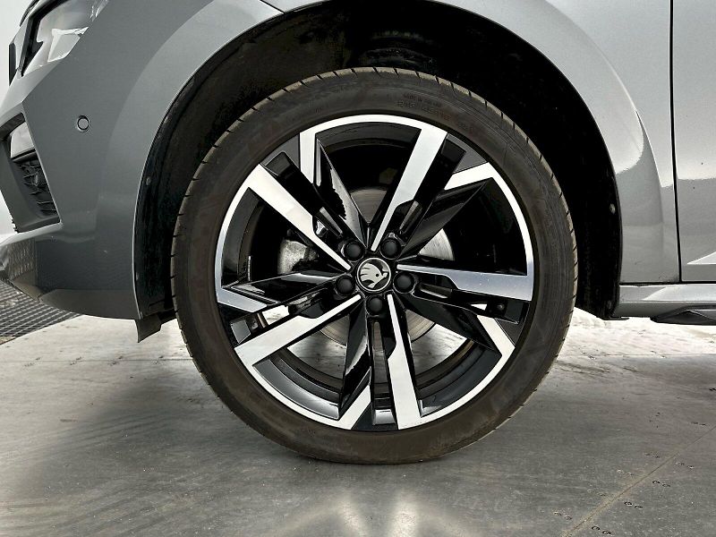 Škoda Kamiq (2025) 1.5TSI 110kW Monte Carlo - fotka 34 z 34