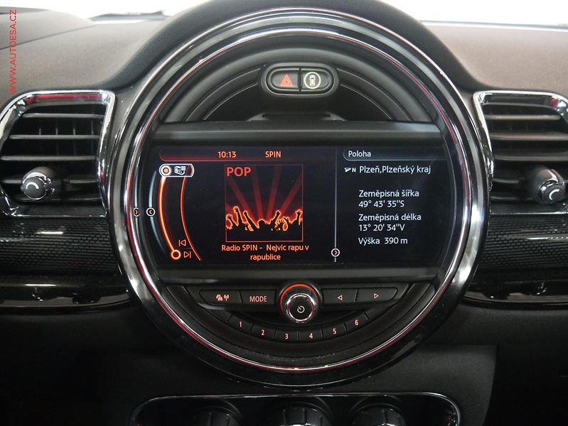 Mini Clubman (2016) 2.0 4x4, LED, panor, navi - fotka 13 z 19