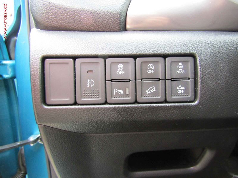 Suzuki Vitara (2017) 1.6VVT 4x4, 1.maj,ČR, LED - fotka 18 z 18