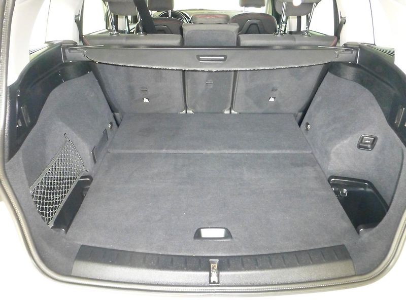 BMW Řada 2 (2016) 2,0D*NAVI*ALU*VYHŘ.SED*M.PAKET - fotka 22 z 28