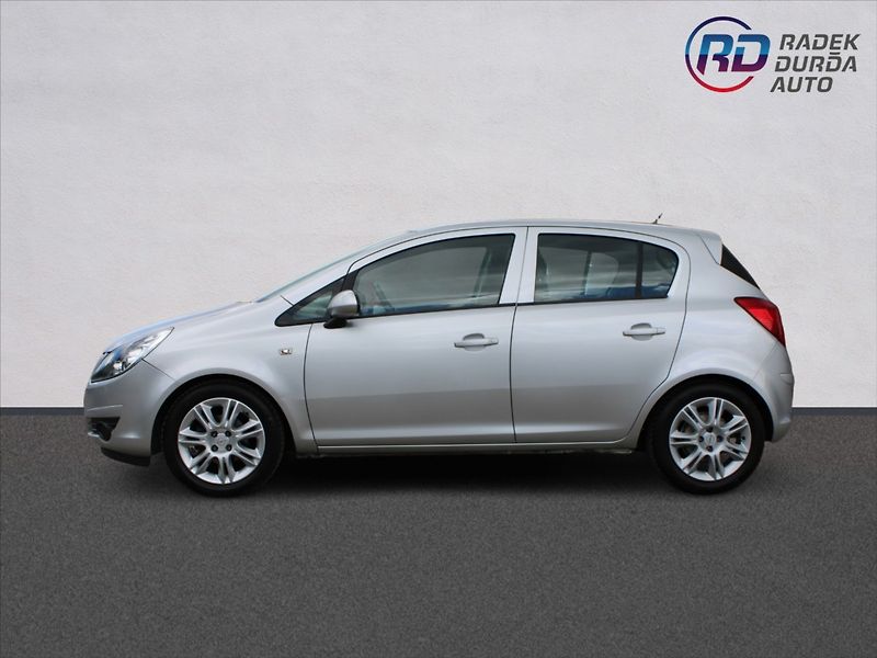 Opel Corsa 1,4 i  KLIMATIZACE, TEMPOMAT - fotka 8 z 24