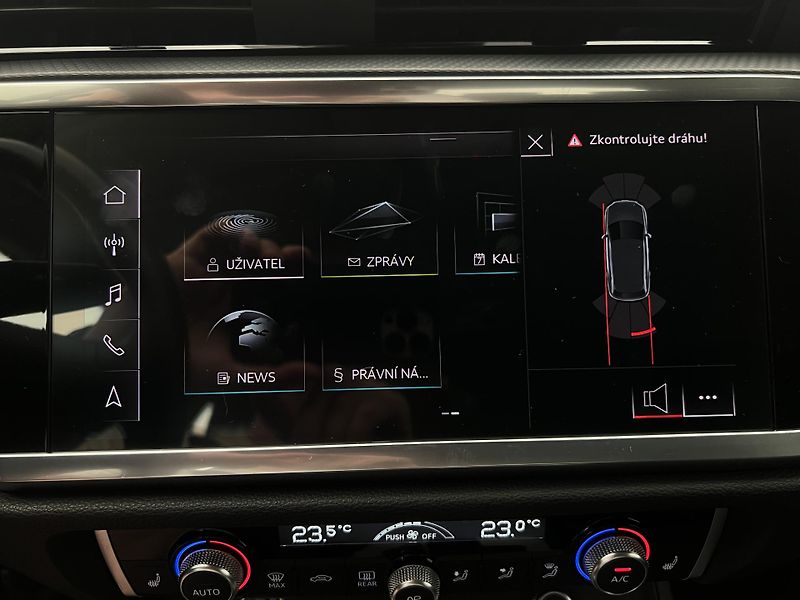 Audi Q3 35 TFSI AUT CZ - fotka 38 z 42