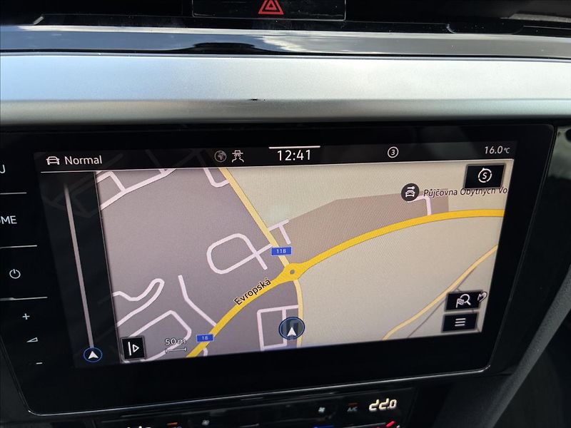 Volkswagen Arteon 2,0 TSI 206 KW,R-LINE,KŮŽE - fotka 22 z 31