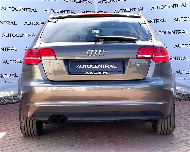 Audi A3 1,4 TFSi,serv.kn. - fotka 5 z 19